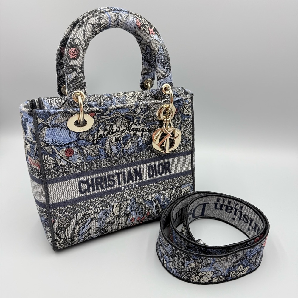 💙LIKE NEW LADY DIOR💙Dior Lady D Lite canvas tote with strap